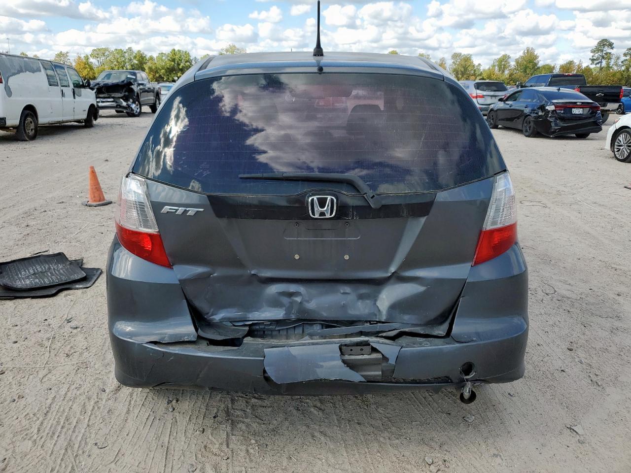 2012 Honda Fit VIN: JHMGE8H3XCC041461 Lot: 92584055