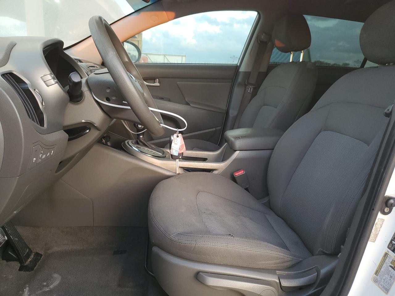 2014 Kia Sportage Base VIN: KNDPB3AC7E7640398 Lot: 93182245