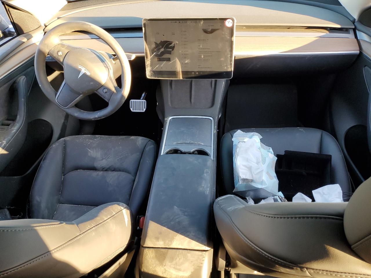 2024 Tesla Model Y VIN: 7SAYGAEE3RF168497 Lot: 91729235