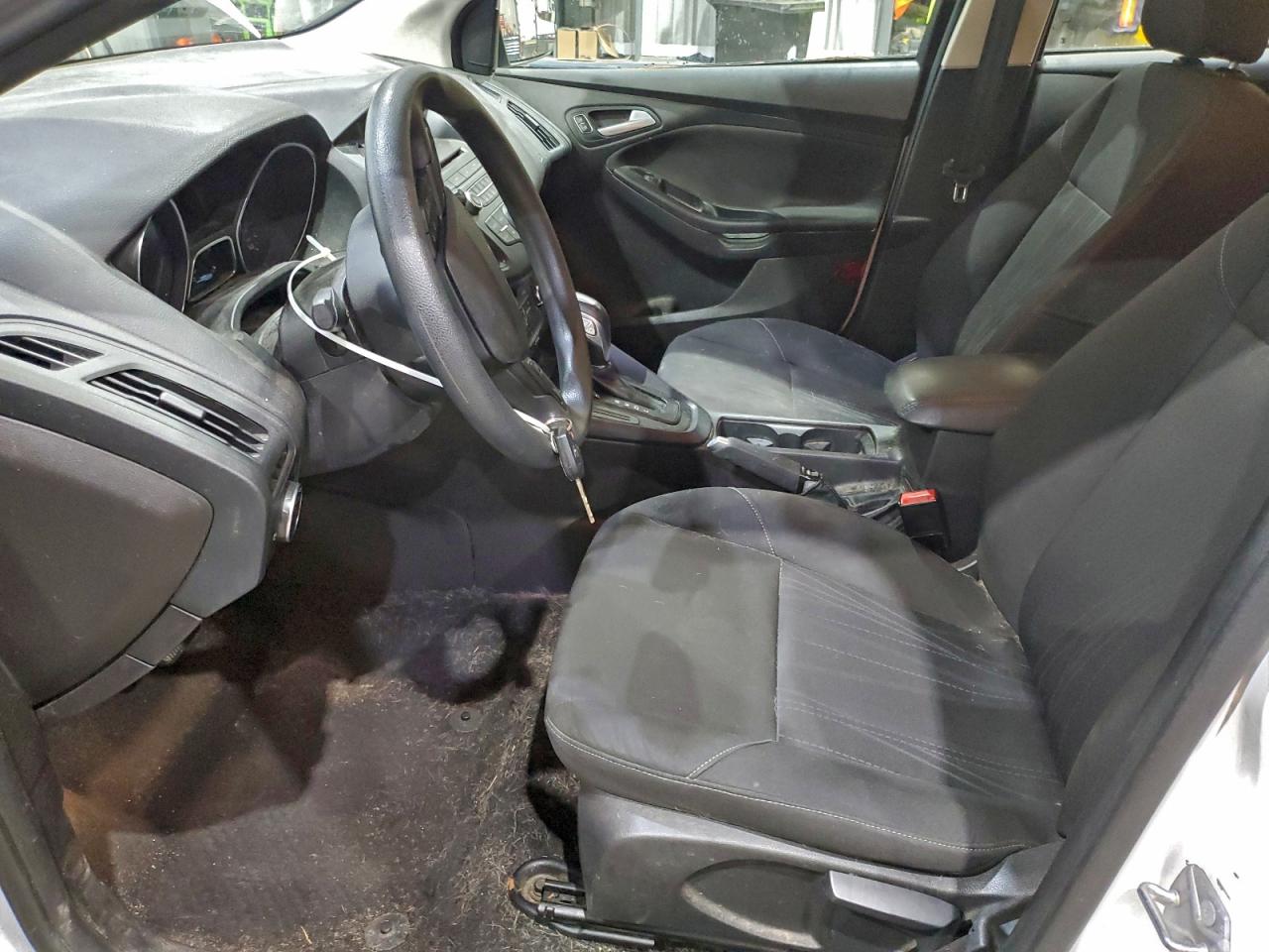 2015 Ford Focus Se VIN: 1FADP3K27FL301293 Lot: 94454445