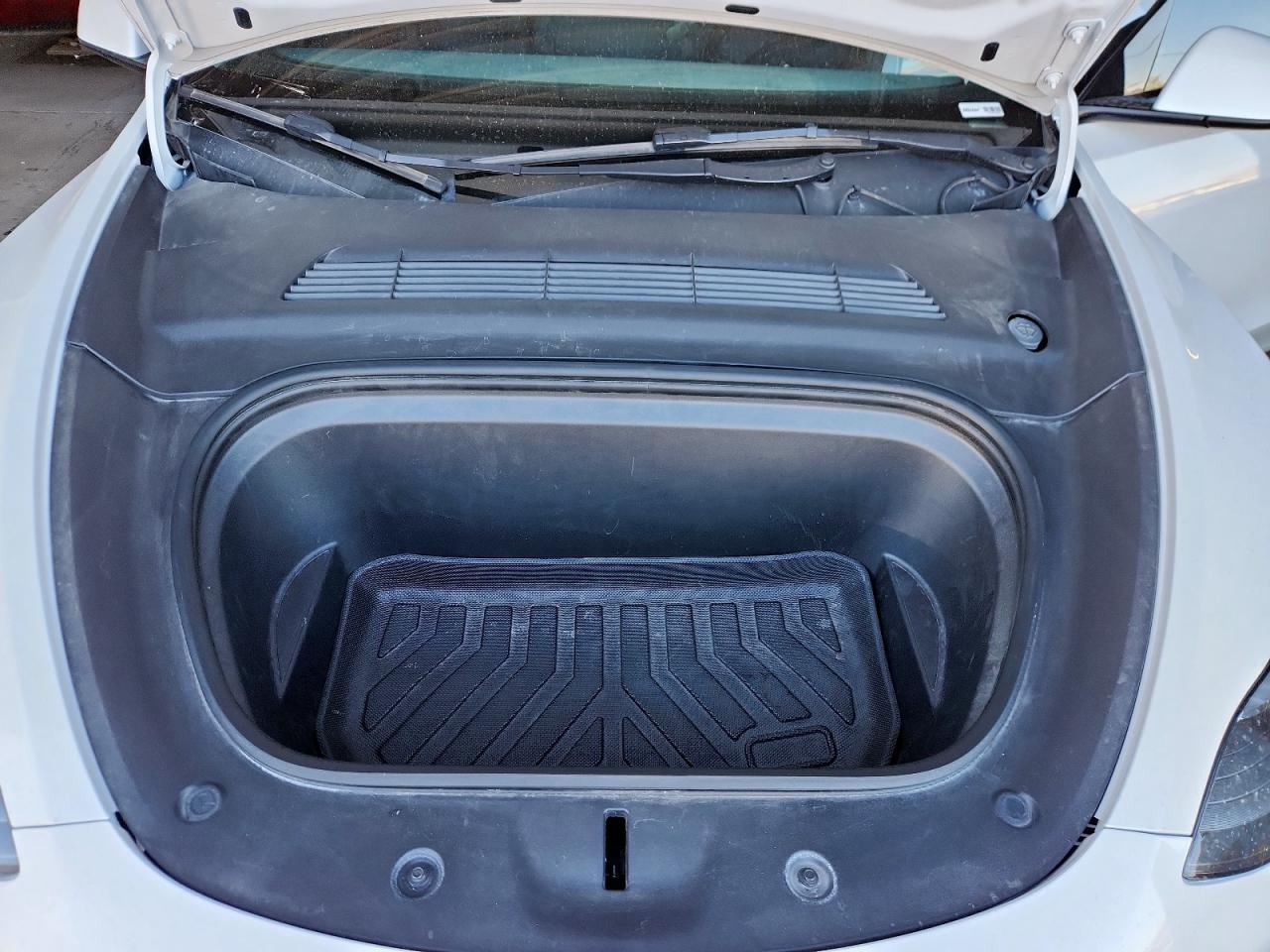 2023 Tesla Model Y VIN: 7SAYGDEE1PF794290 Lot: 92274275