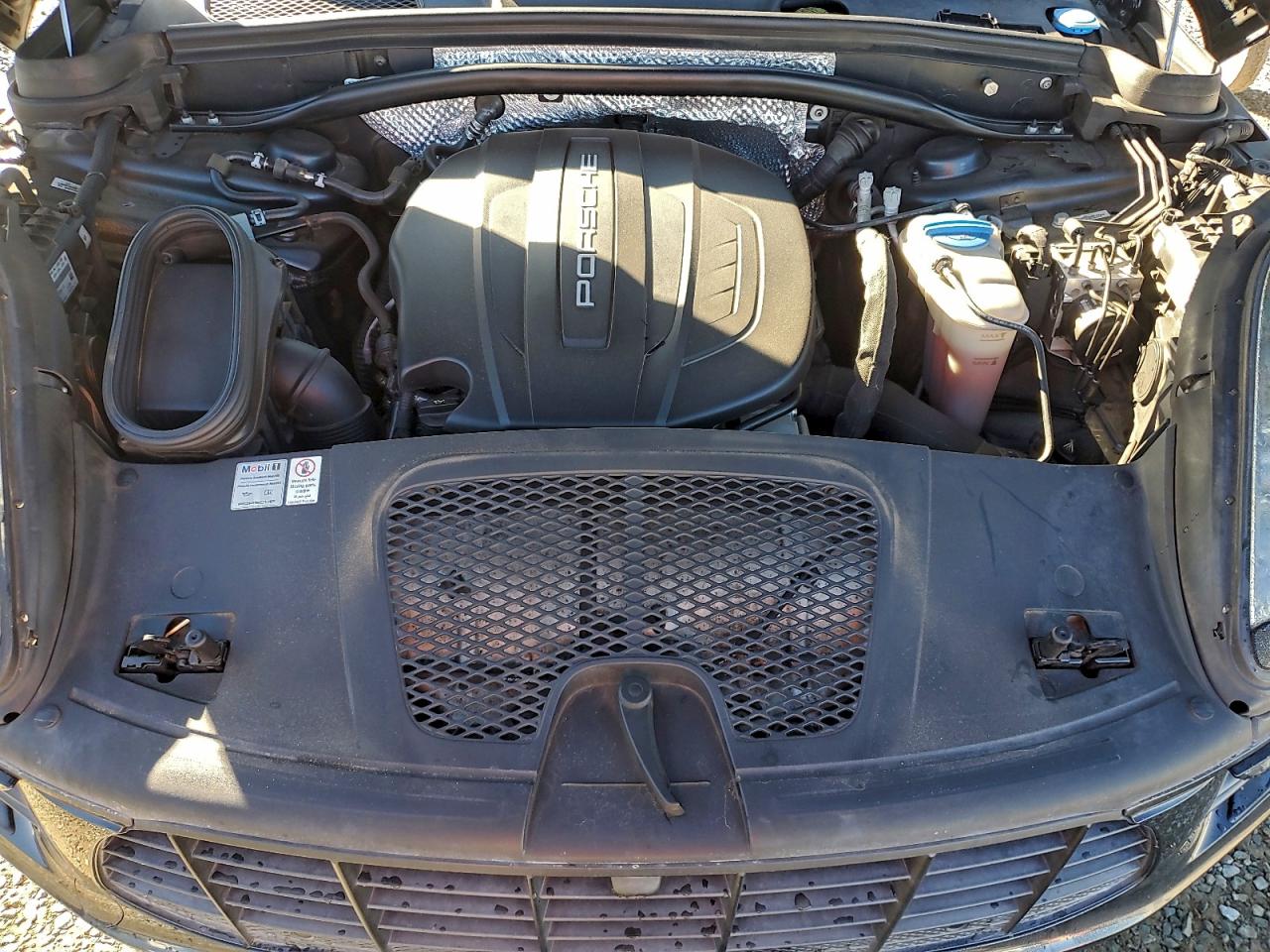 2018 Porsche Macan VIN: WP1AA2A54JLB09227 Lot: 93777815