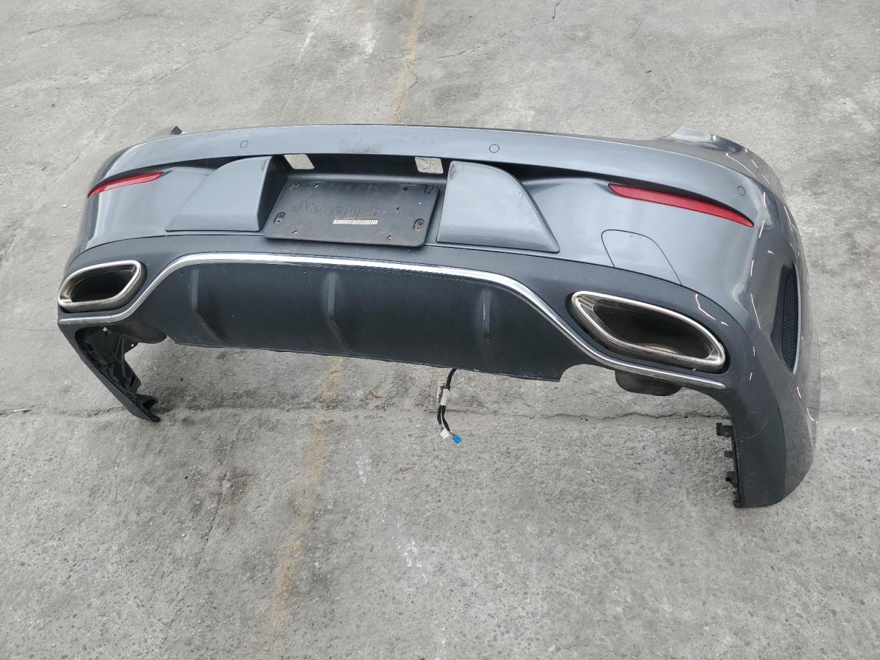 2018 Mercedes-Benz E 400 VIN: WDD1J6FB7JF021400 Lot: 93250385