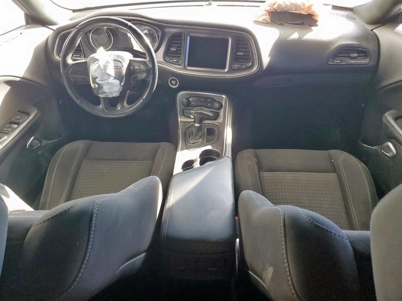 2018 Dodge Challenger Sxt VIN: 2C3CDZAG6JH111414 Lot: 91291585