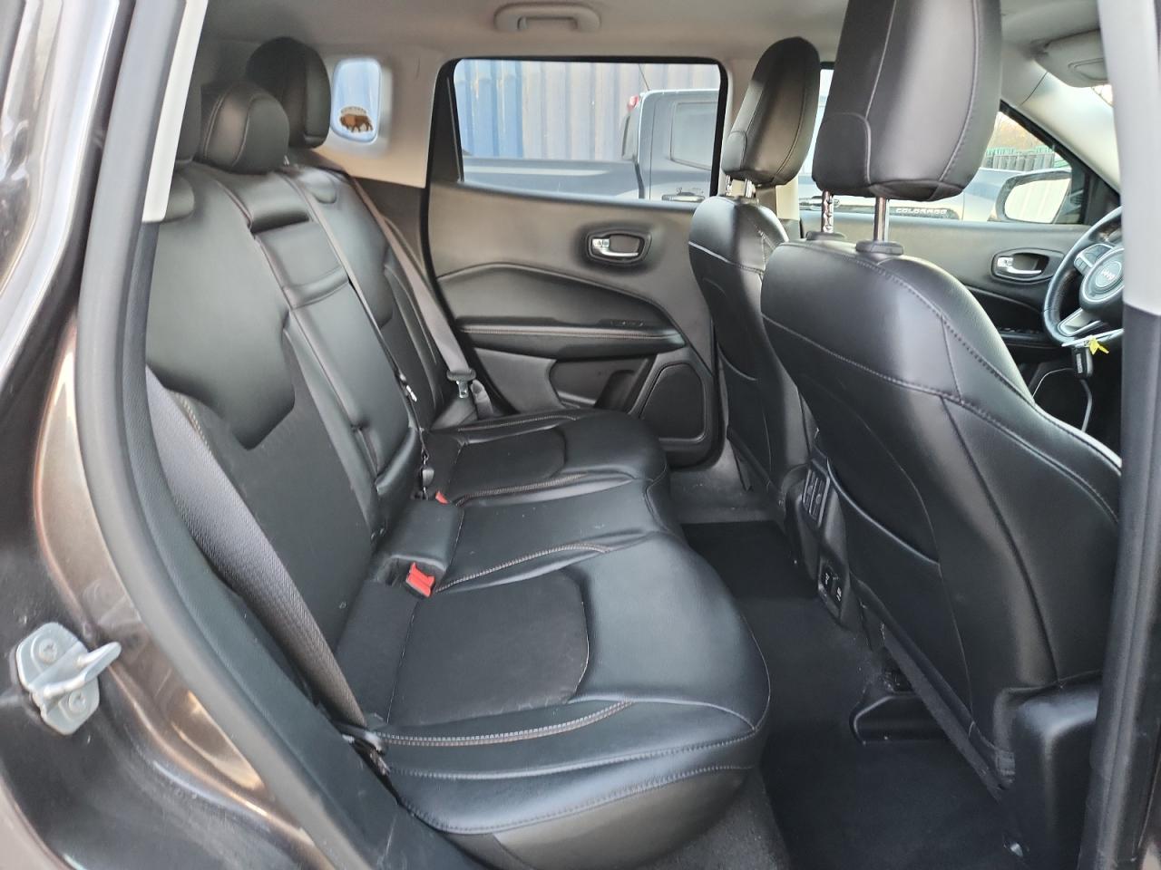 2018 Jeep Compass Latitude VIN: 3C4NJDBB8JT185640 Lot: 91200915