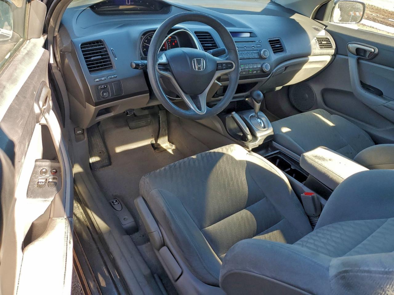 2009 Honda Civic Lx VIN: 2HGFG12629H520126 Lot: 94447245