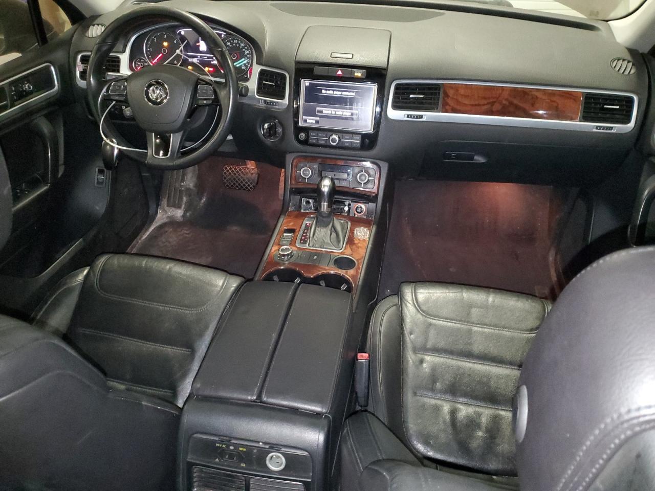 2011 Volkswagen Touareg V6 Tdi VIN: WVGFK9BP0BD002048 Lot: 93319085