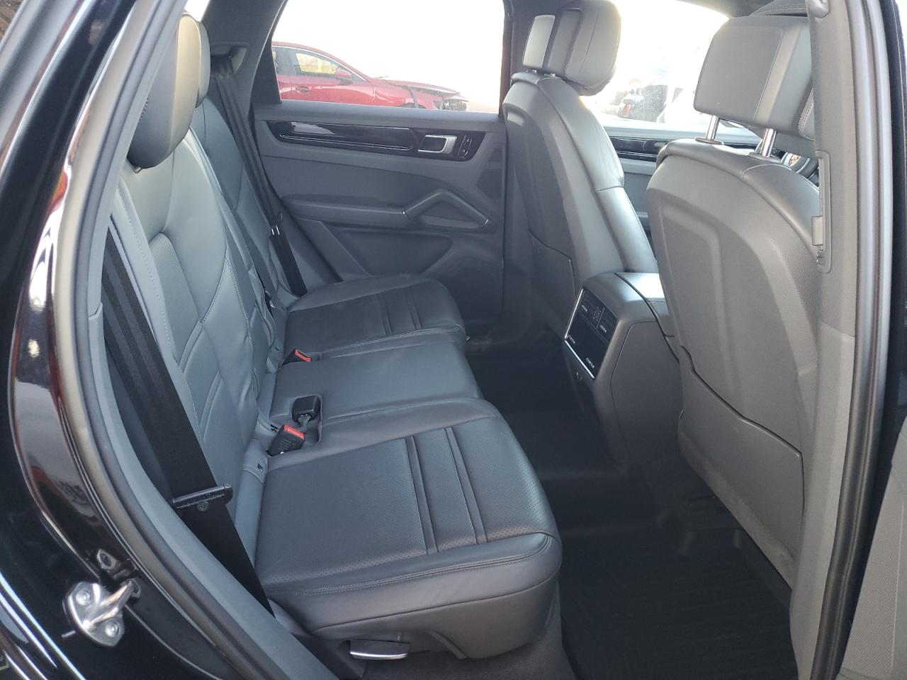 2019 Porsche Cayenne S VIN: WP1AB2AY3KDA65157 Lot: 91075425