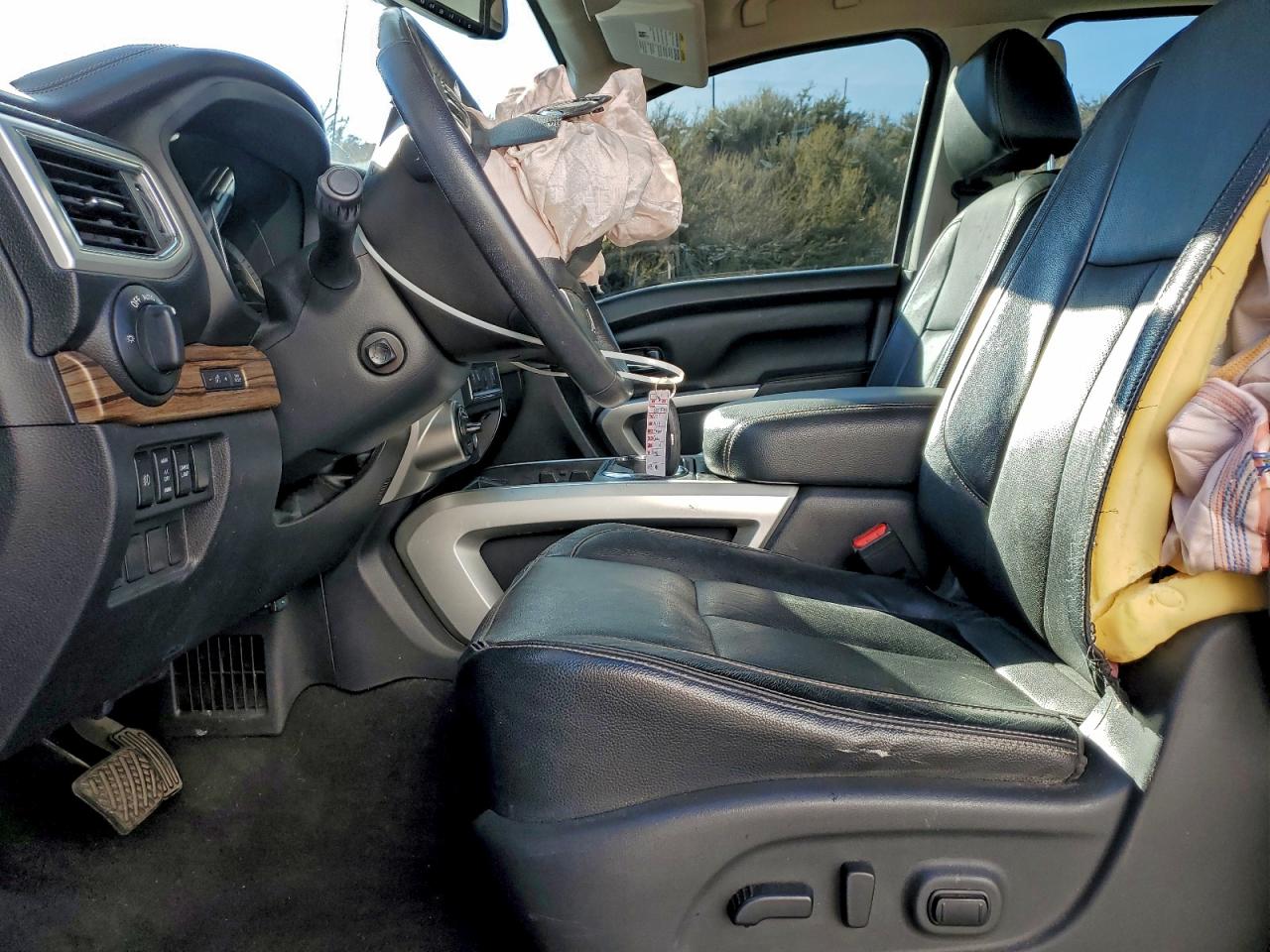 2017 Nissan Titan Sv VIN: 1N6AA1E52HN535046 Lot: 94098295