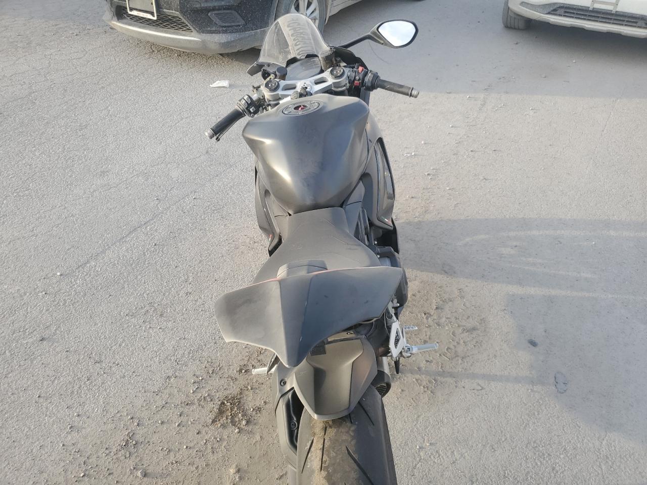 2025 Ducati Panigale V2 VIN: ZDMHAATW7SB015547 Lot: 90755845