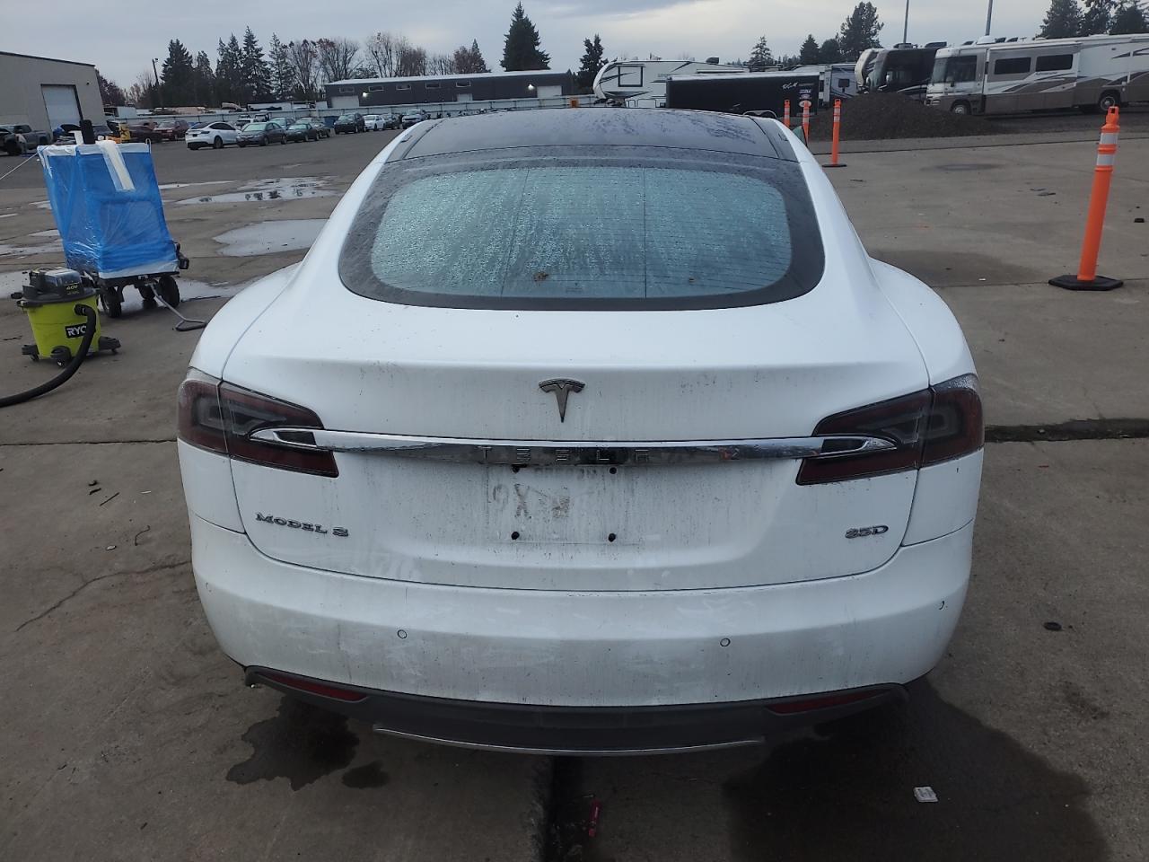 2015 Tesla Model S 85D VIN: 5YJSA1H2XFFP70380 Lot: 93259485