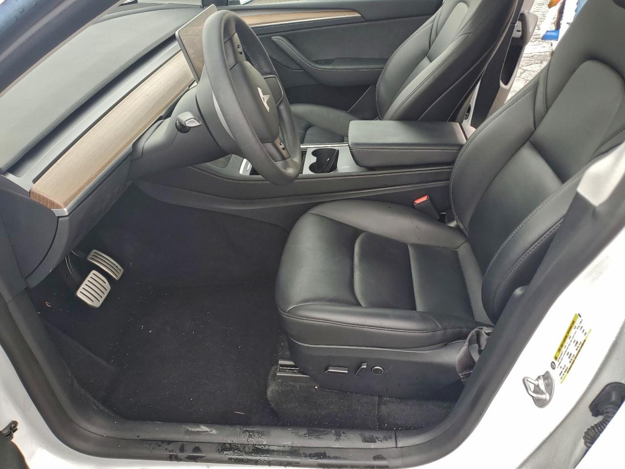 2023 Tesla Model Y VIN: 7SAYGDEF7PF888389 Lot: 93313465