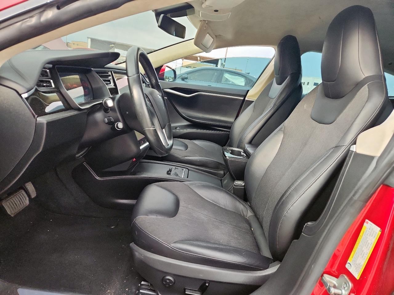 2016 Tesla Model S VIN: 5YJSA1E11GF137828 Lot: 86899175