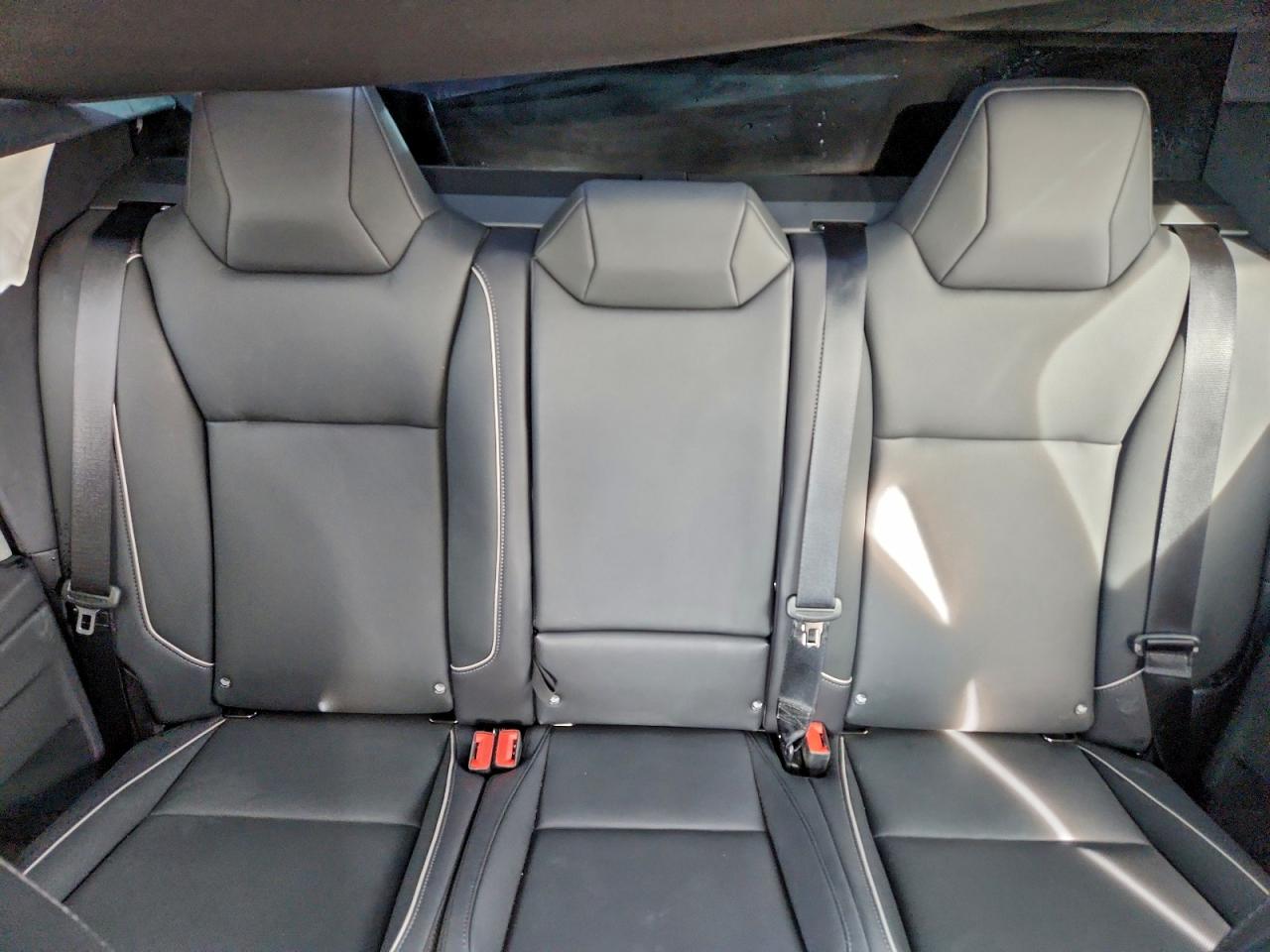 2024 Tesla Cybertruck VIN: 7G2CEHED4RA041569 Lot: 94266085