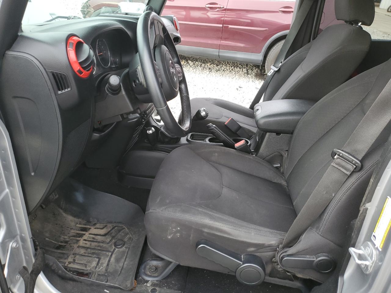 2014 Jeep Wrangler Unlimited Sport VIN: 1C4BJWDG9EL313733 Lot: 93095895