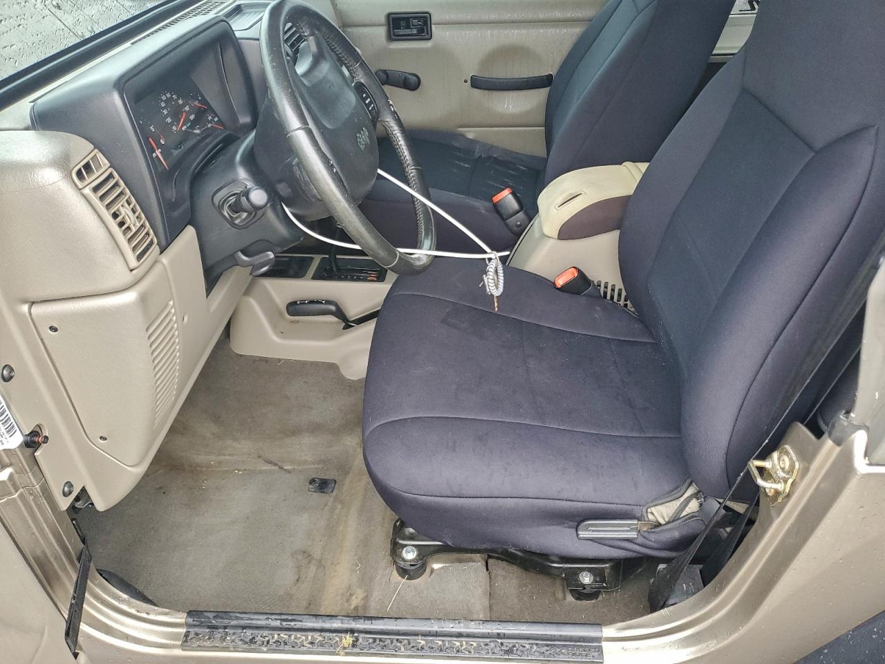 2004 Jeep Wrangler / Tj Rubicon VIN: 1J4FA69S04P779745 Lot: 93745425