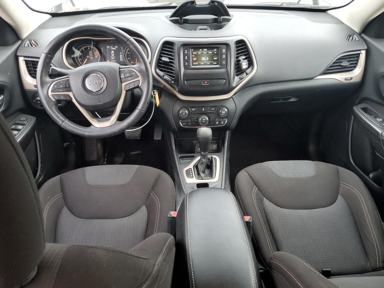 2017 Jeep Cherokee Latitude VIN: 1C4PJLCB3HW549646 Lot: 91312275