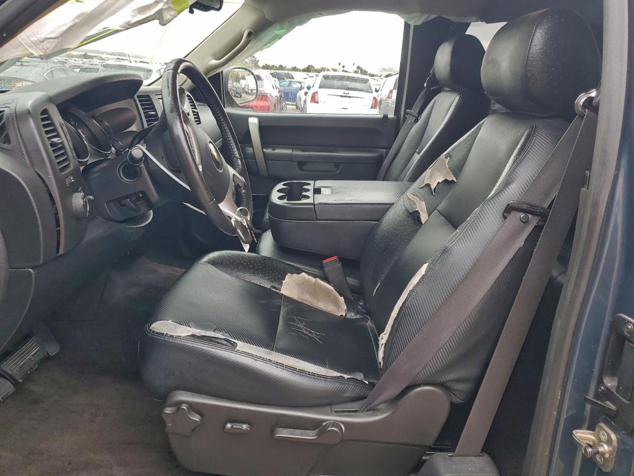 2011 Chevrolet Silverado C1500 Lt VIN: 1GCRCSE09BZ338109 Lot: 93714295