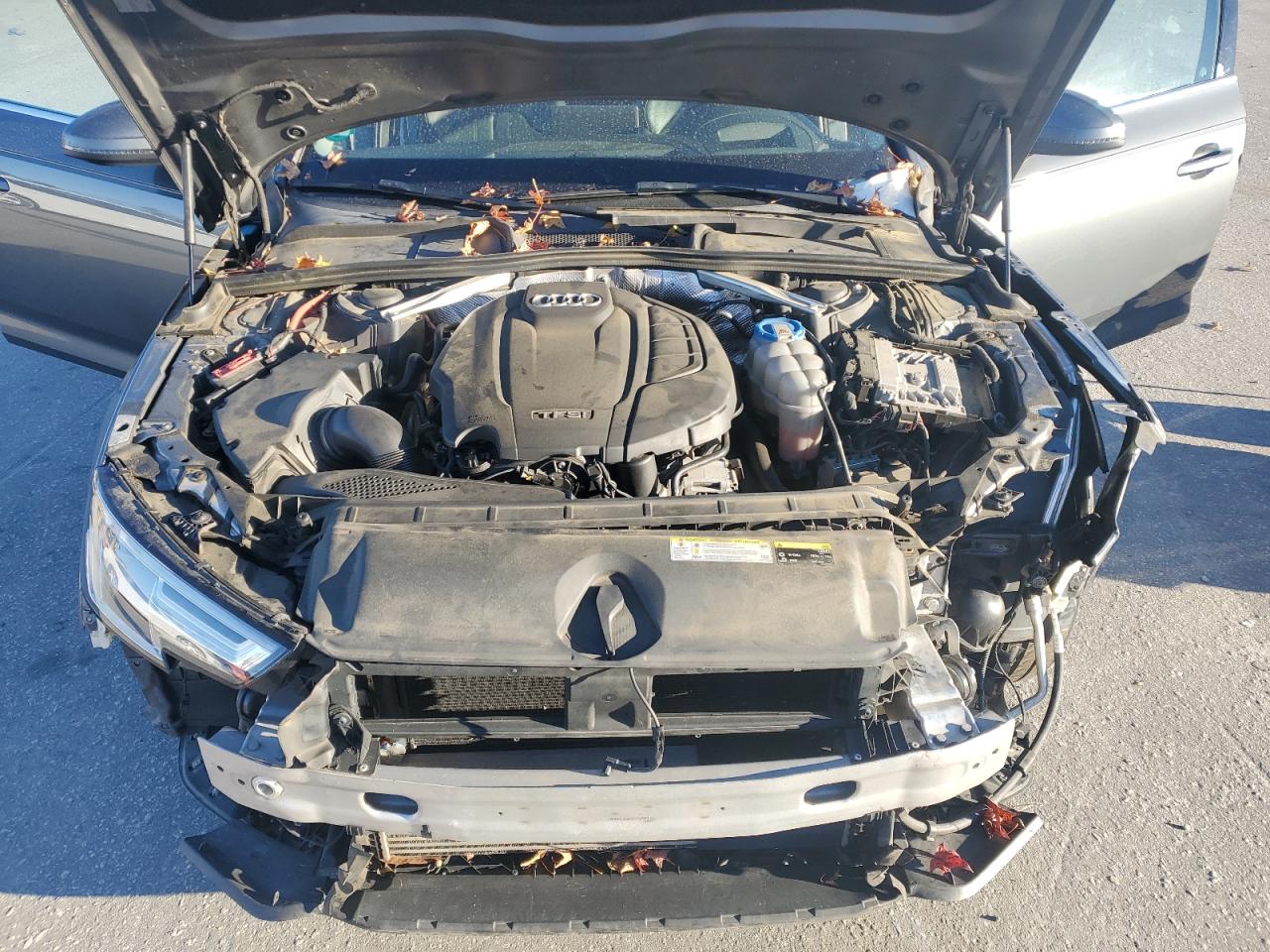 2017 Audi A4 Prestige VIN: WAUFNAF41HN040000 Lot: 89685125