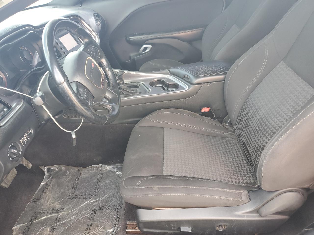 2017 Dodge Challenger Sxt VIN: 2C3CDZAG2HH594653 Lot: 92434785