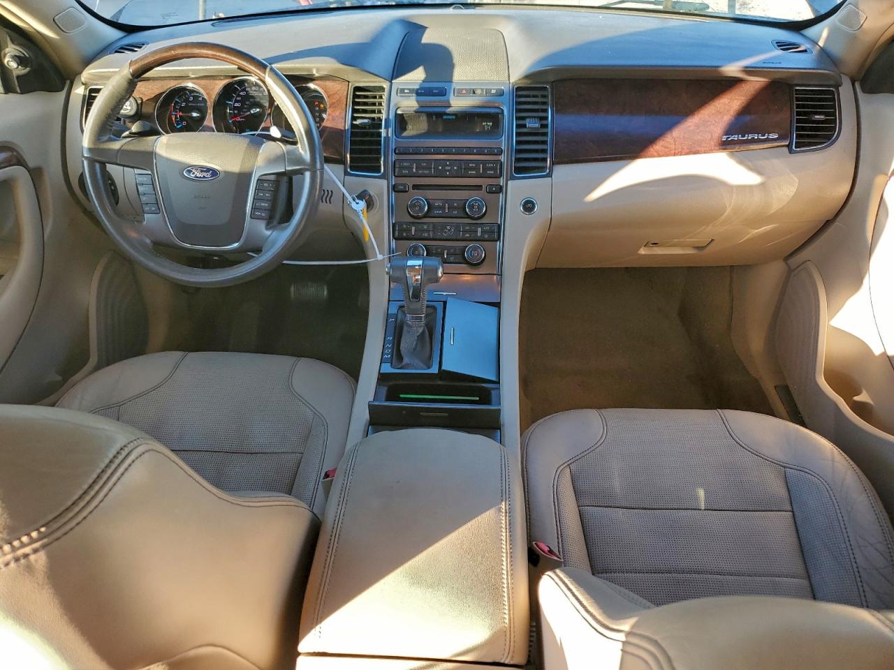 2011 Ford Taurus Limited VIN: 1FAHP2FW7BG131805 Lot: 94358215