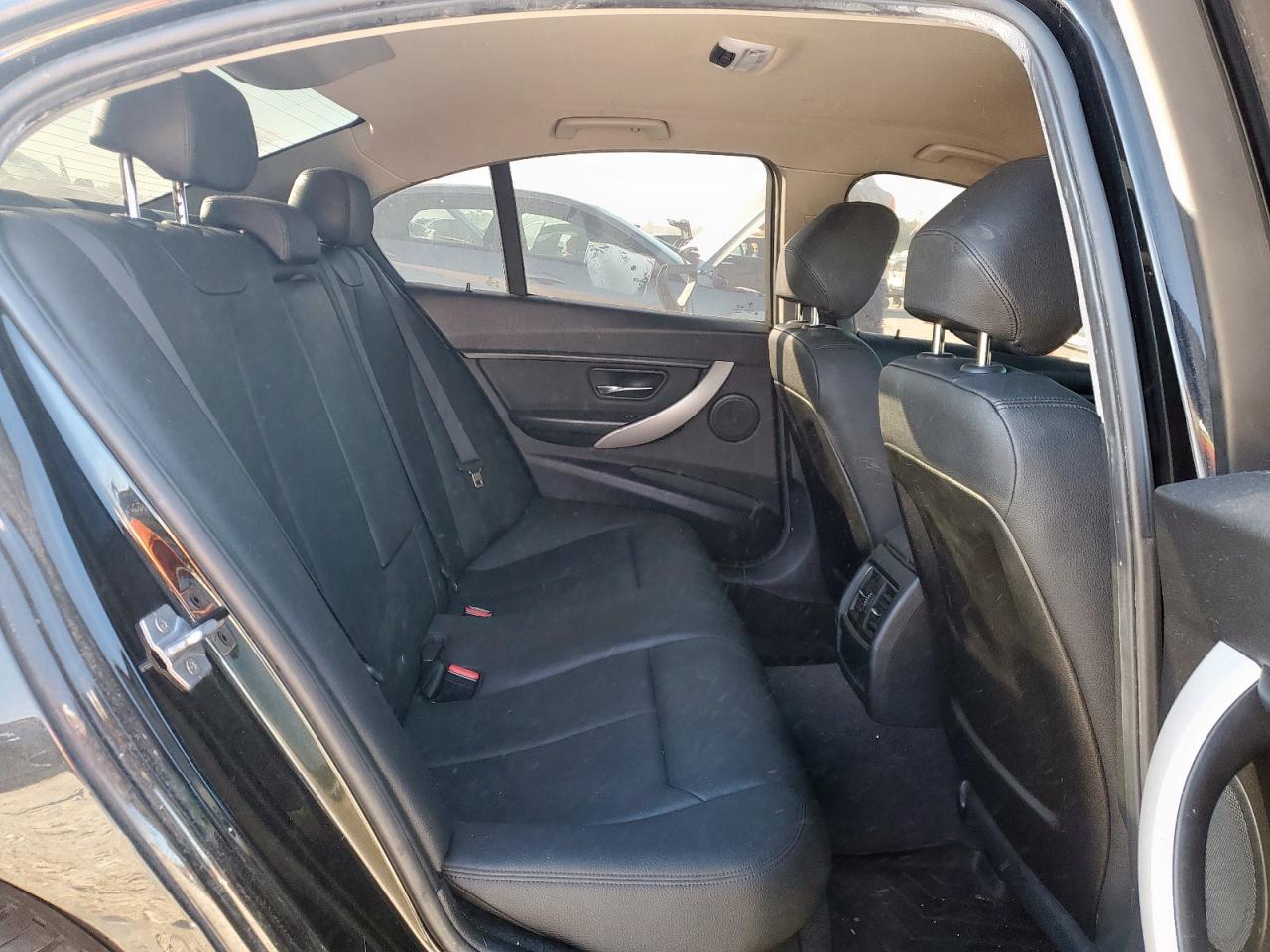 2017 BMW 320 I VIN: WBA8E1G37HNU16603 Lot: 92177585