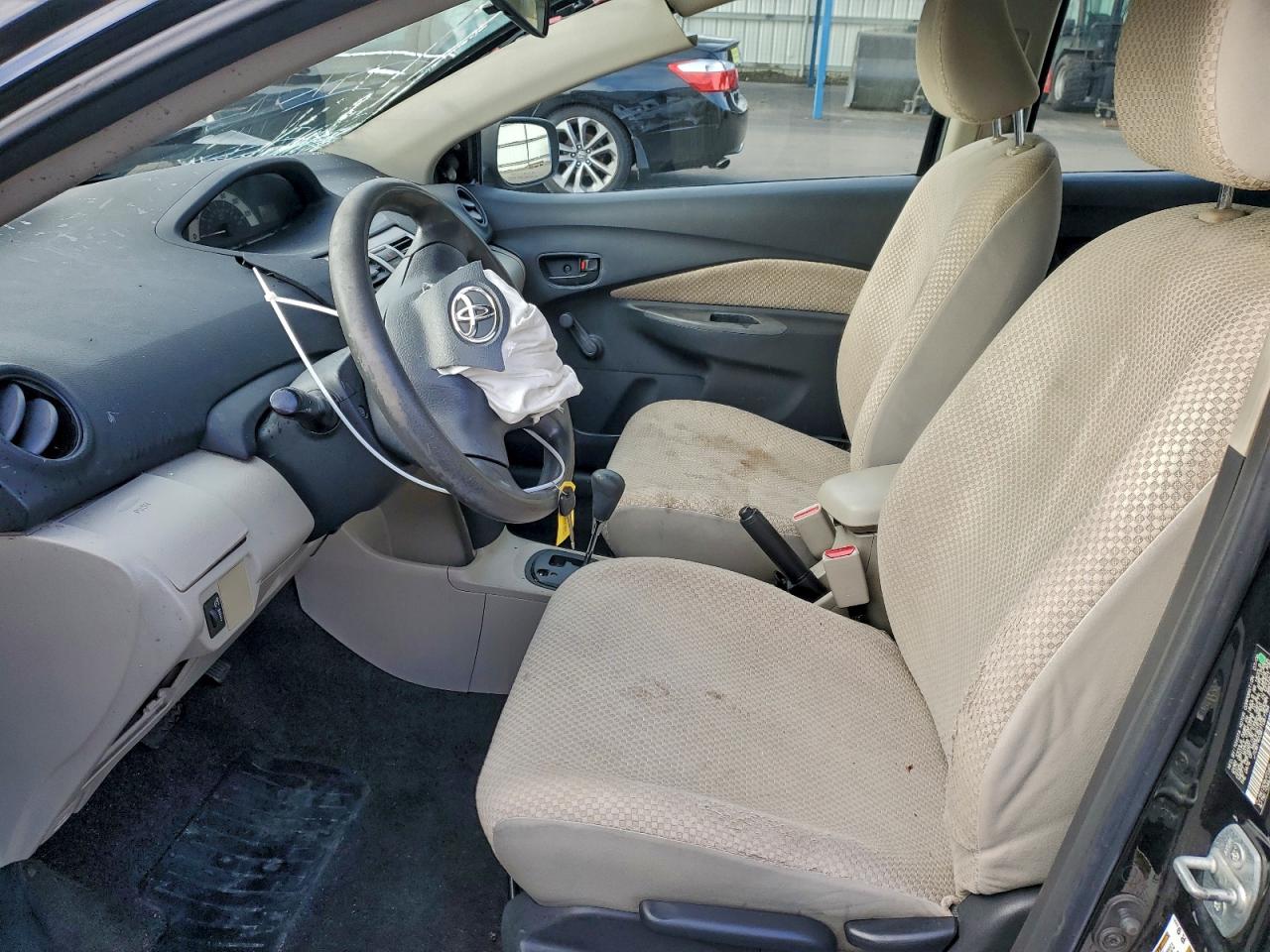 2007 Toyota Yaris VIN: JTDBT923871067784 Lot: 93154735