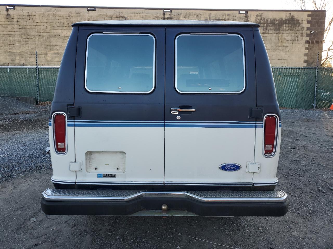 1988 Ford Econoline E250 VIN: 1FBHE21H9JHC04470 Lot: 92865825