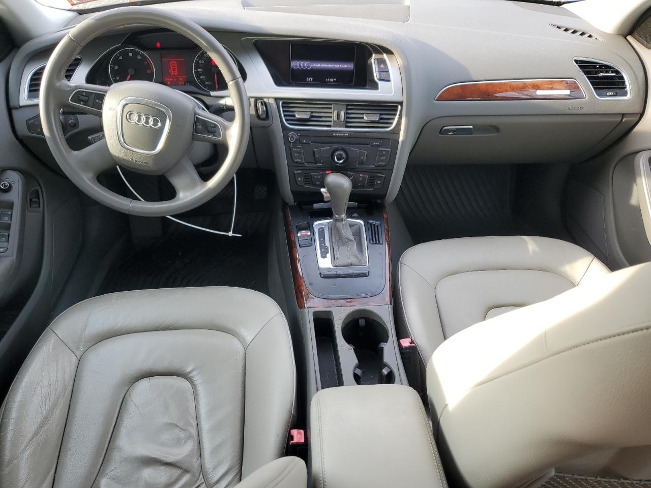 2010 Audi A4 Premium VIN: WAUBFAFL4AN006819 Lot: 90393945