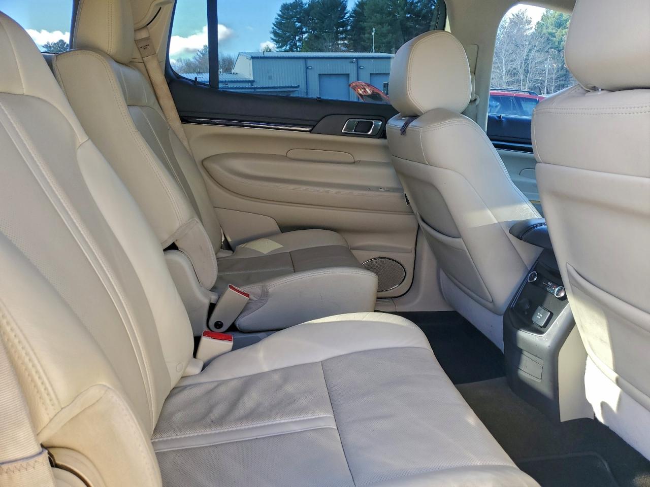 2013 Lincoln Mkt VIN: 2LMHJ5AT4DBL53240 Lot: 94413765