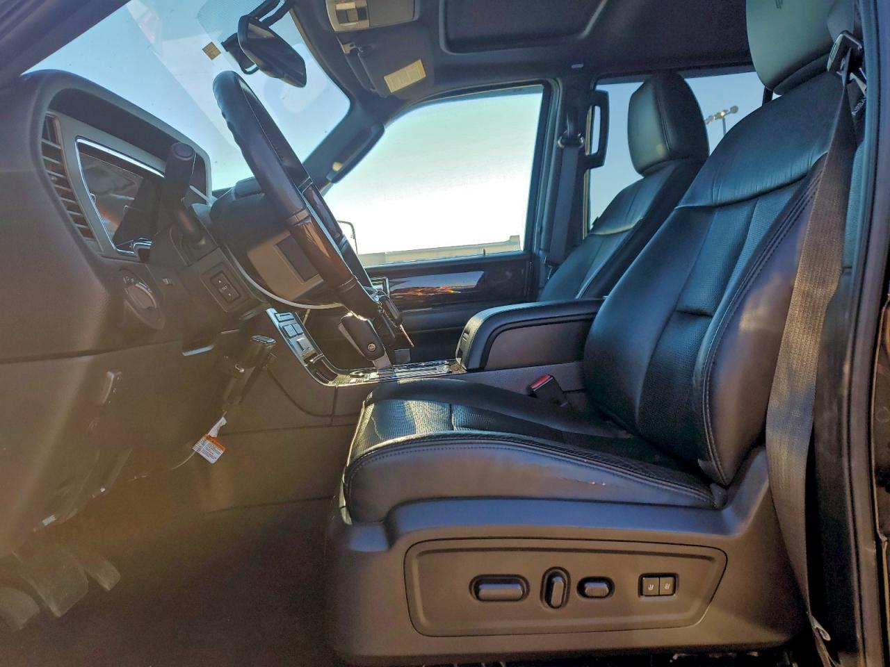 2014 Lincoln Navigator L VIN: 5LMJJ3J58EEL06783 Lot: 94587635