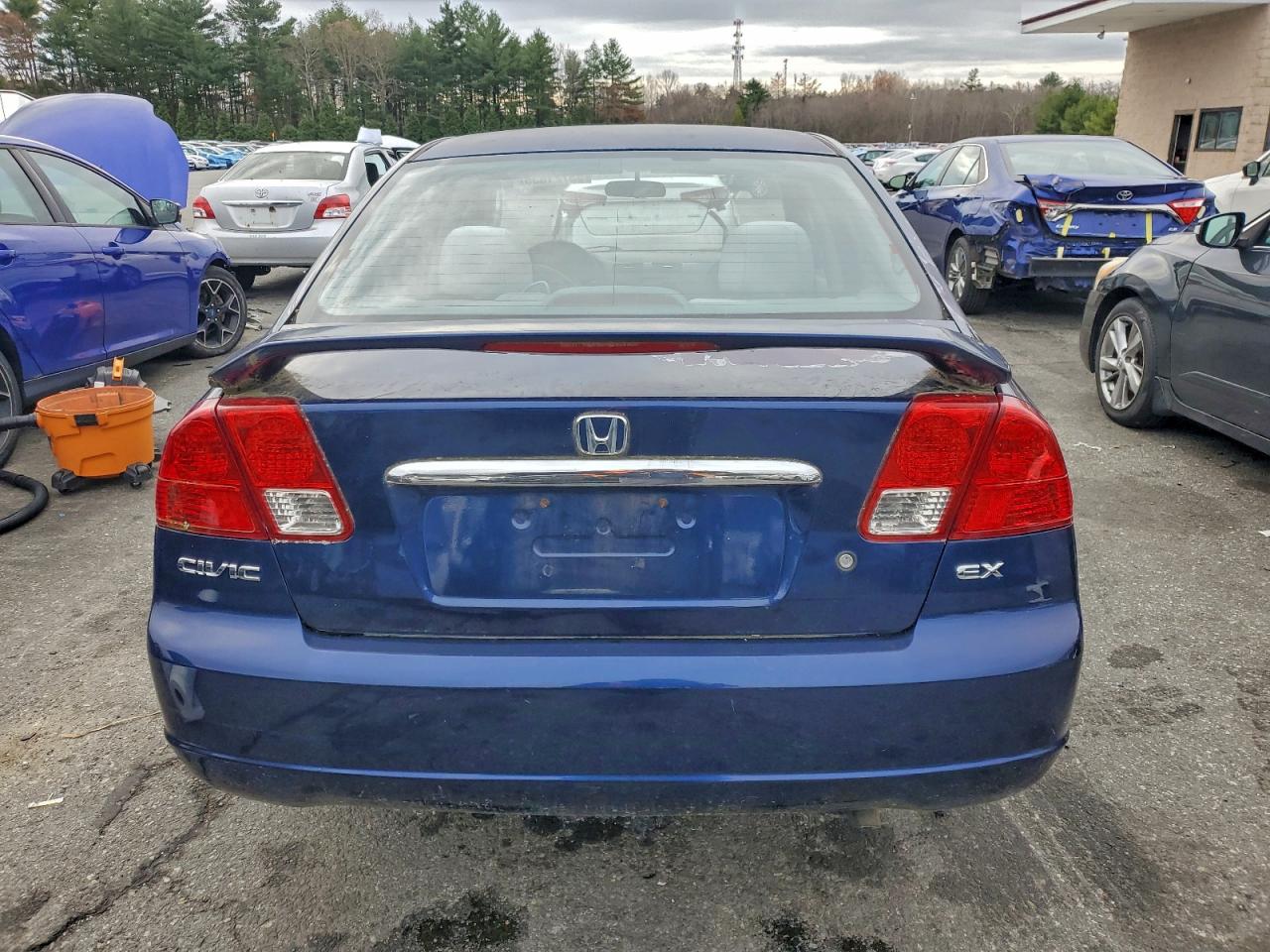 2003 Honda Civic Ex VIN: 2HGES267X3H557399 Lot: 93721635