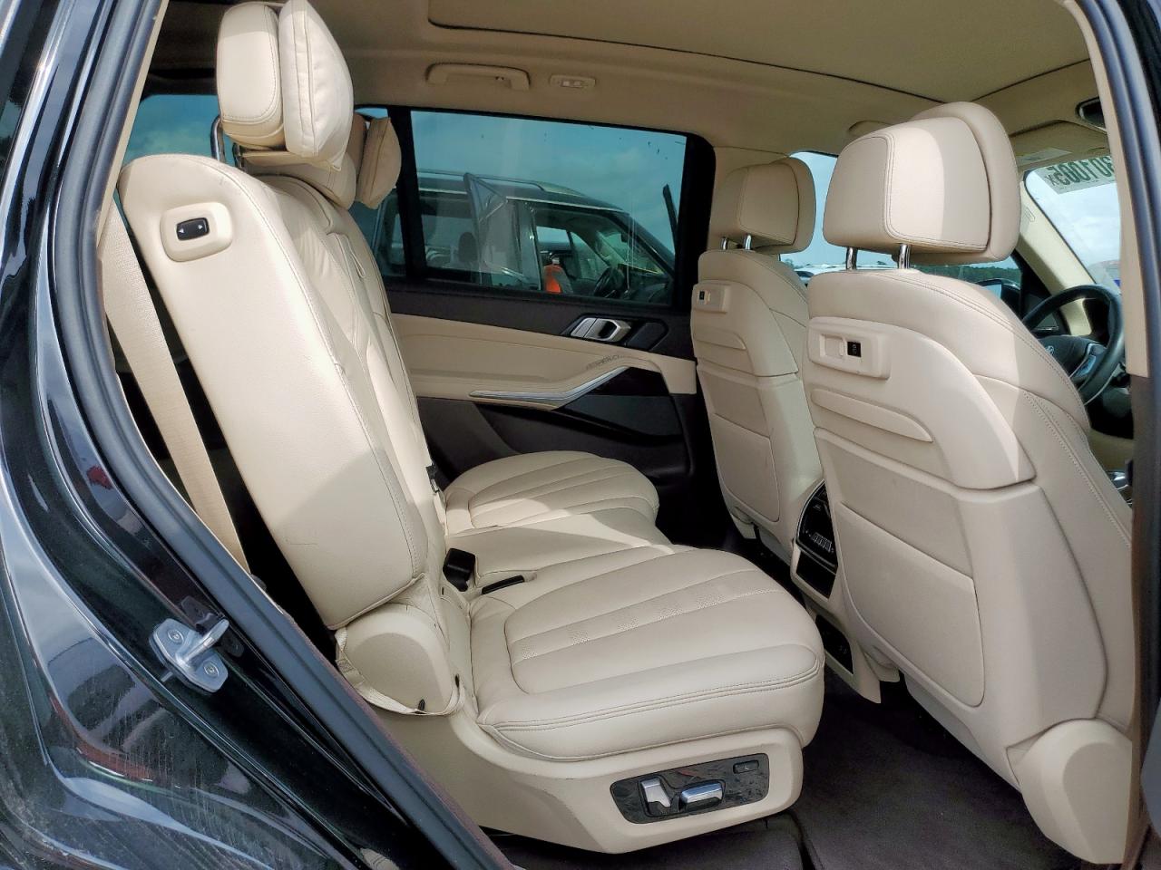 2019 BMW X7 xDrive40I VIN: 5UXCW2C5XKL087548 Lot: 92301005
