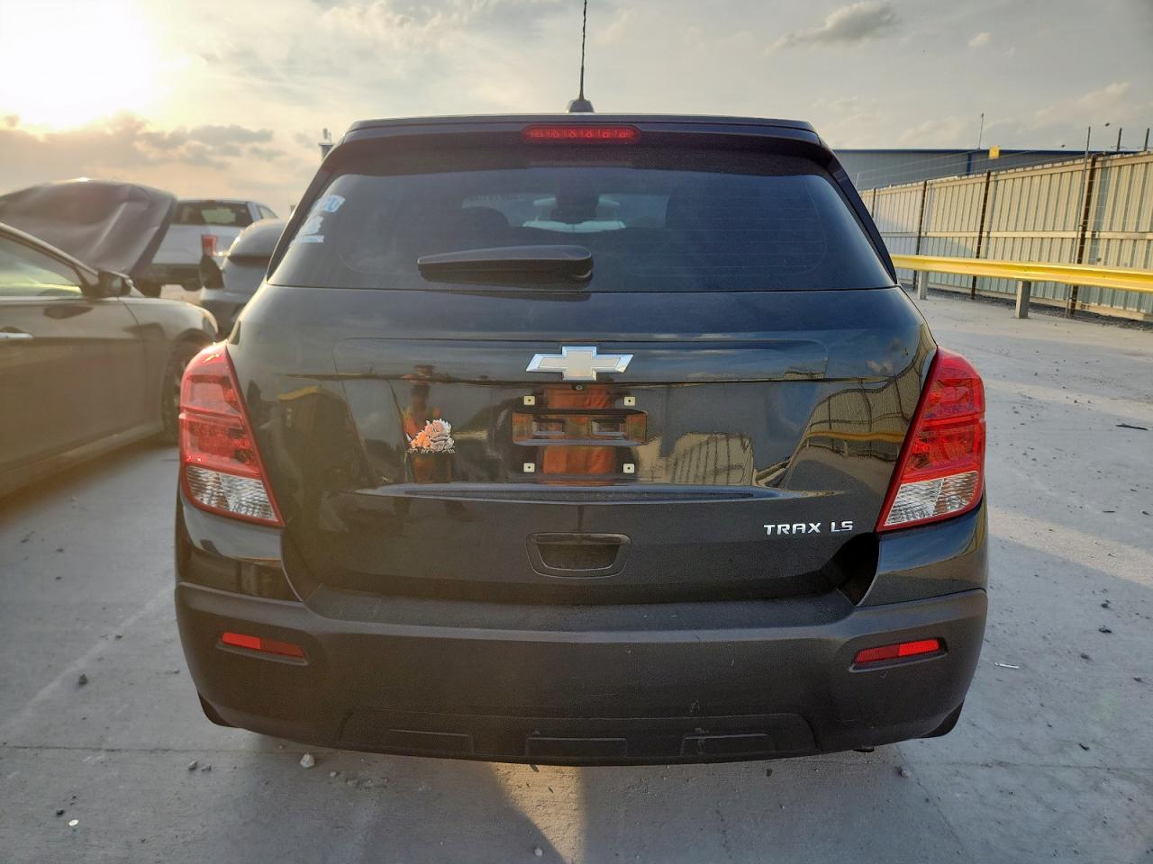 2016 Chevrolet Trax Ls VIN: KL7CJKSB7GB576961 Lot: 93510735