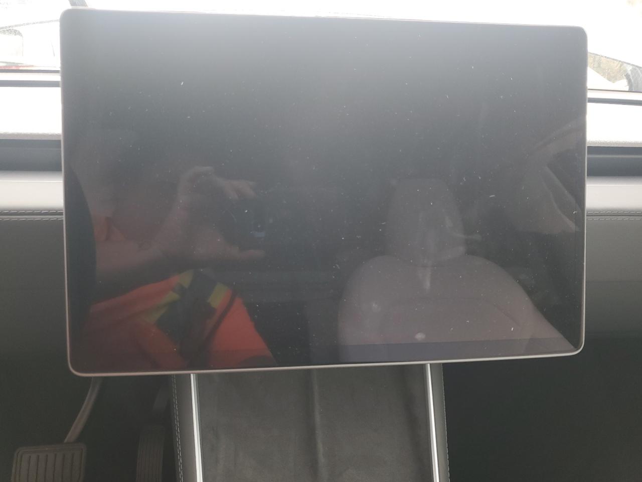 2026 Tesla Model Y VIN: 7SAYGDED6TA500770 Lot: 90715025