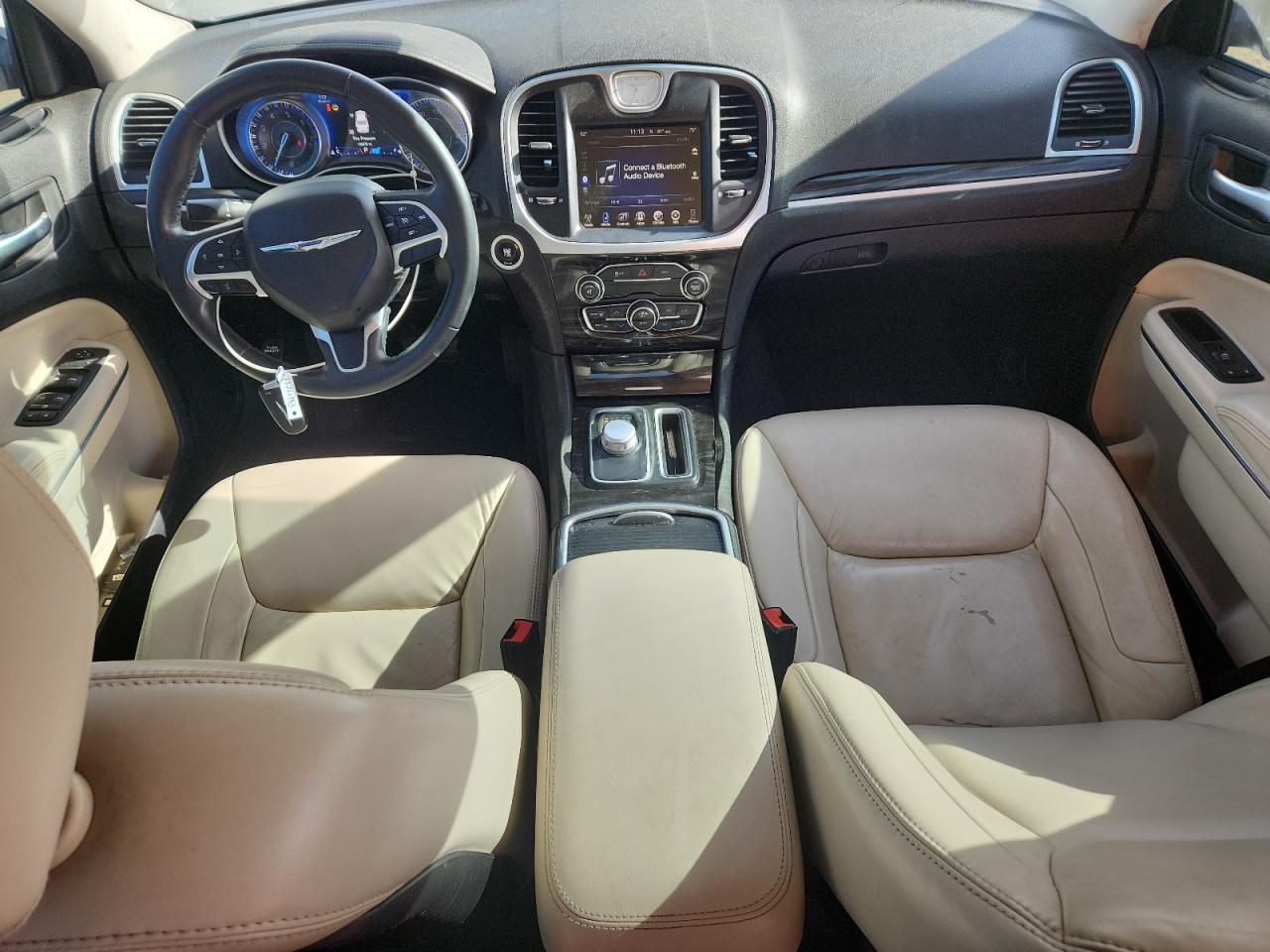 2015 Chrysler 300 Limited VIN: 2C3CCARG4FH831598 Lot: 93588815