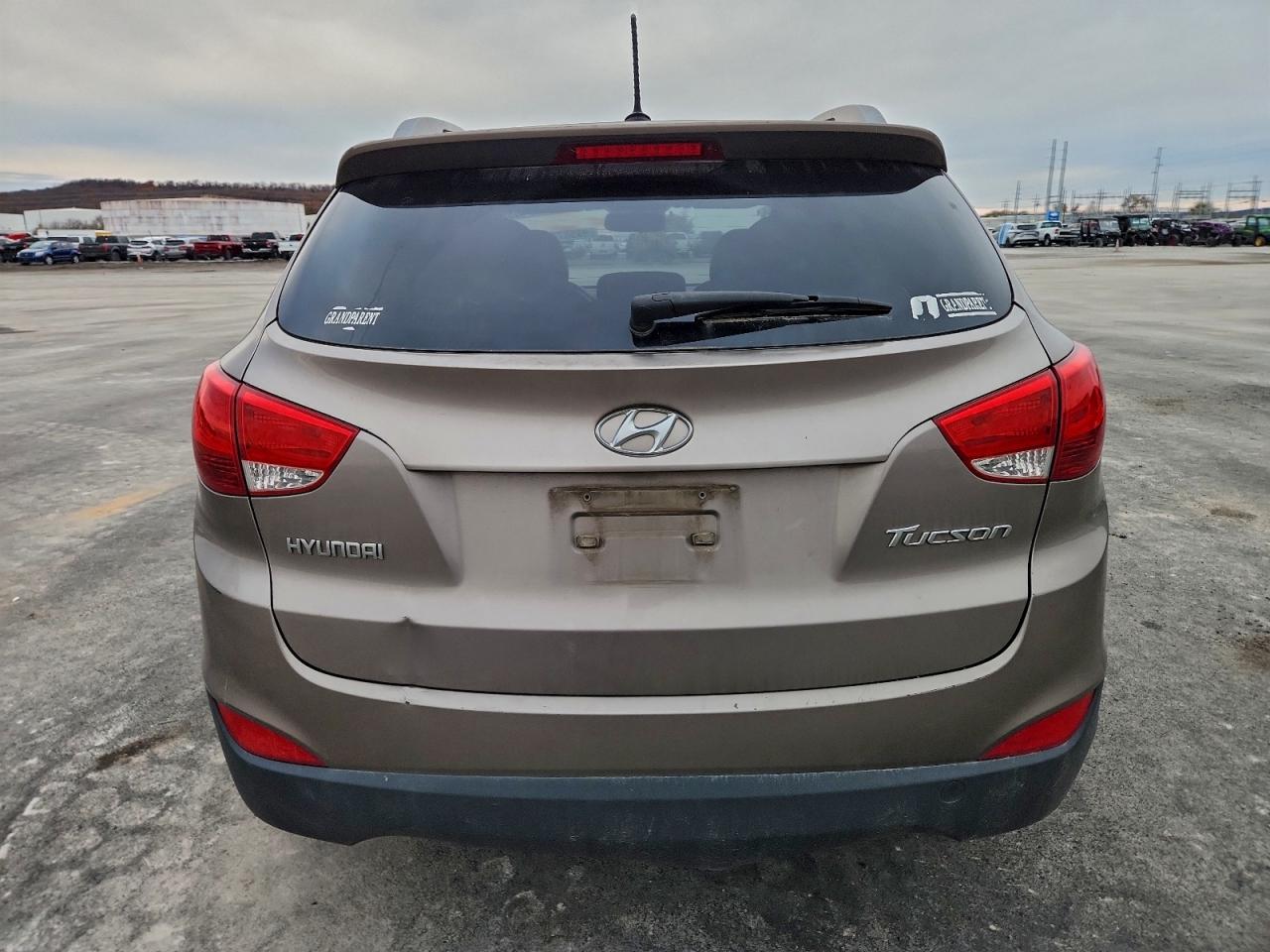 2011 Hyundai Tucson Gls VIN: KM8JU3AC6BU147787 Lot: 94587465