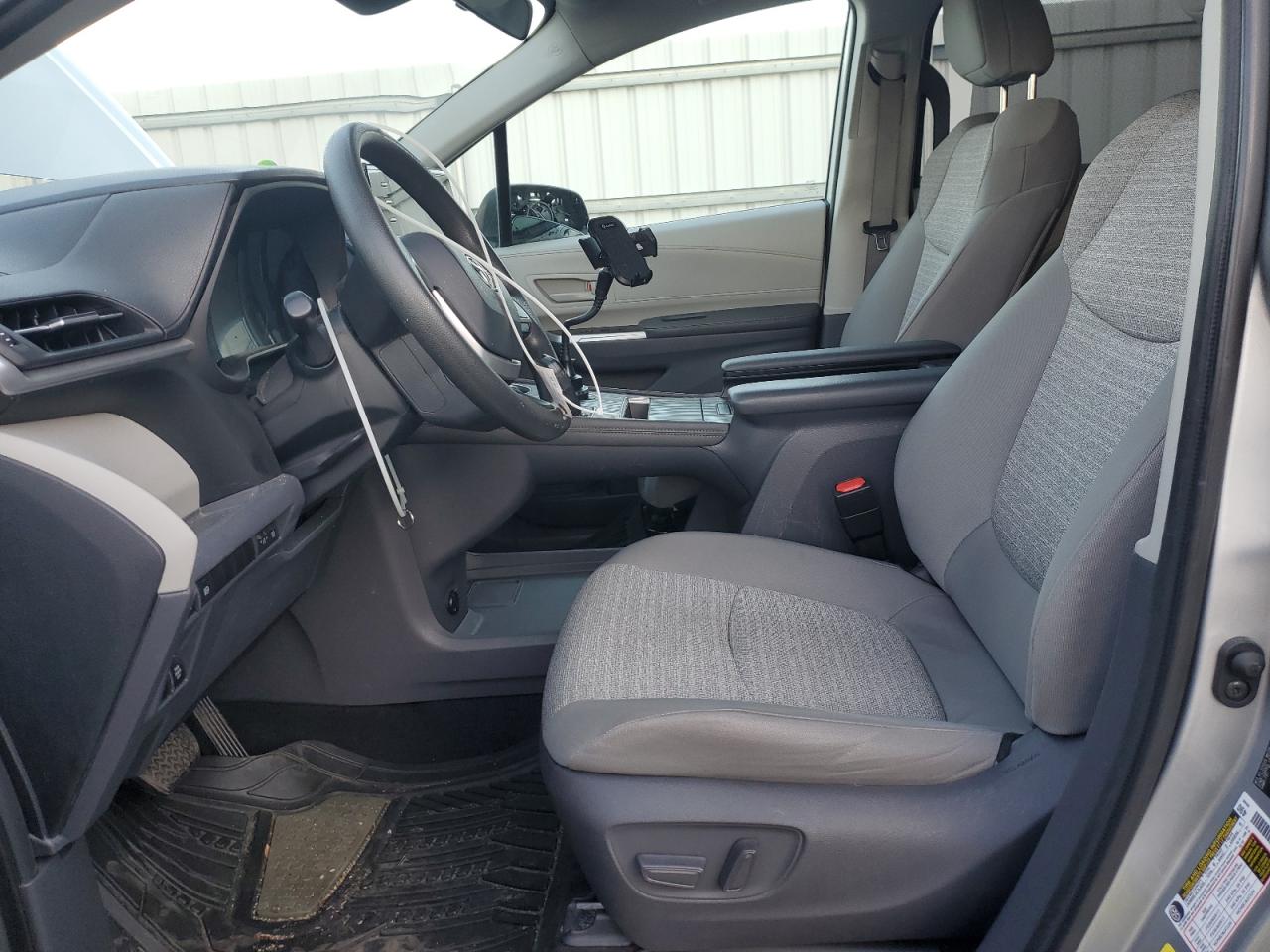 2021 Toyota Sienna Le VIN: 5TDKRKECXMS044328 Lot: 92664145