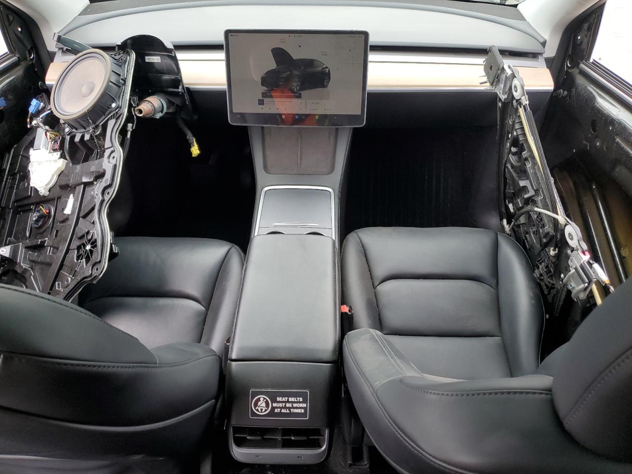 2024 Tesla Model Y VIN: 7SAYGDEE5RF072890 Lot: 90507535