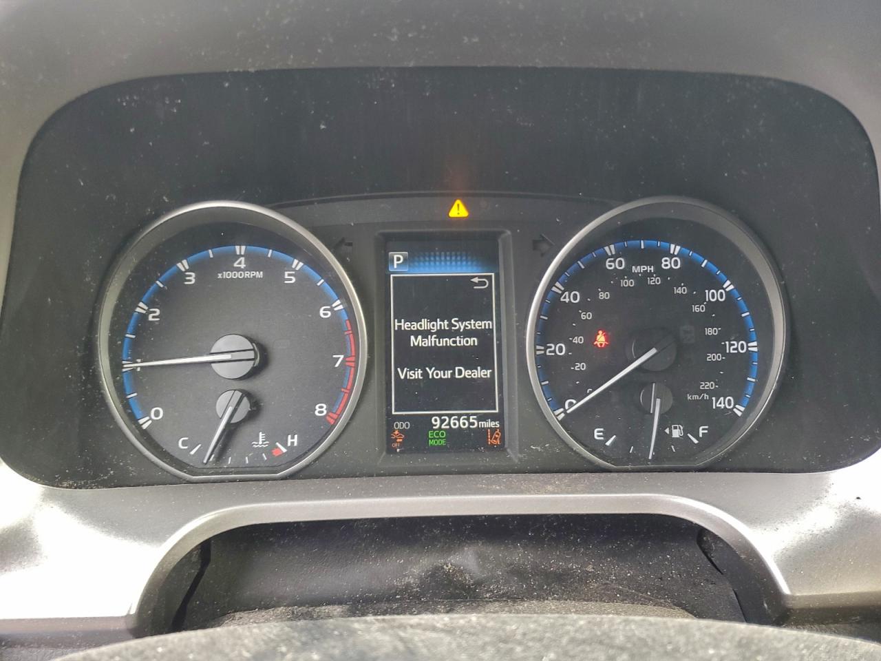 2017 Toyota Rav4 Le VIN: JTMBFREV0HJ137882 Lot: 94236885