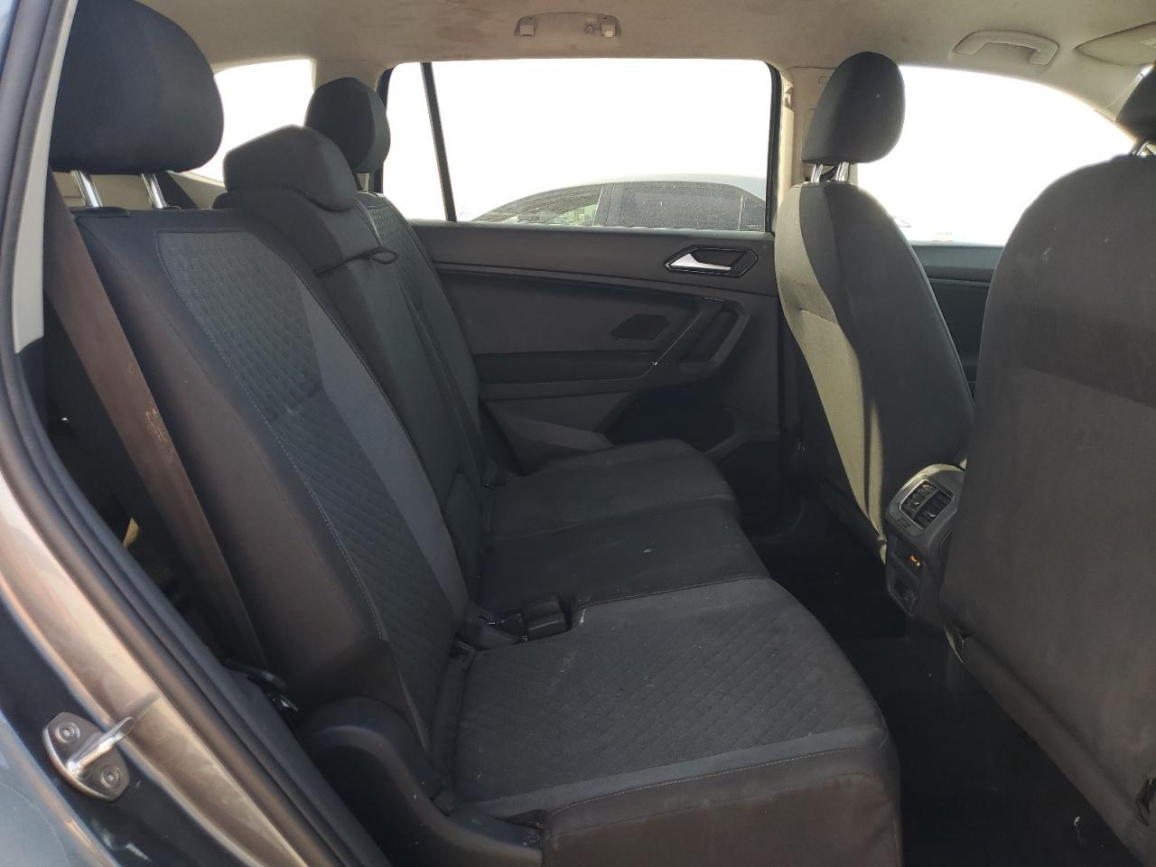 2018 Volkswagen Tiguan S VIN: 3VV1B7AX1JM079911 Lot: 92442575