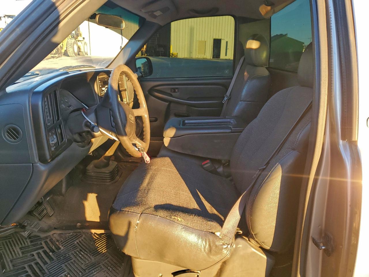 2001 Chevrolet Silverado C1500 VIN: 1GCEC14W01Z137180 Lot: 94231325