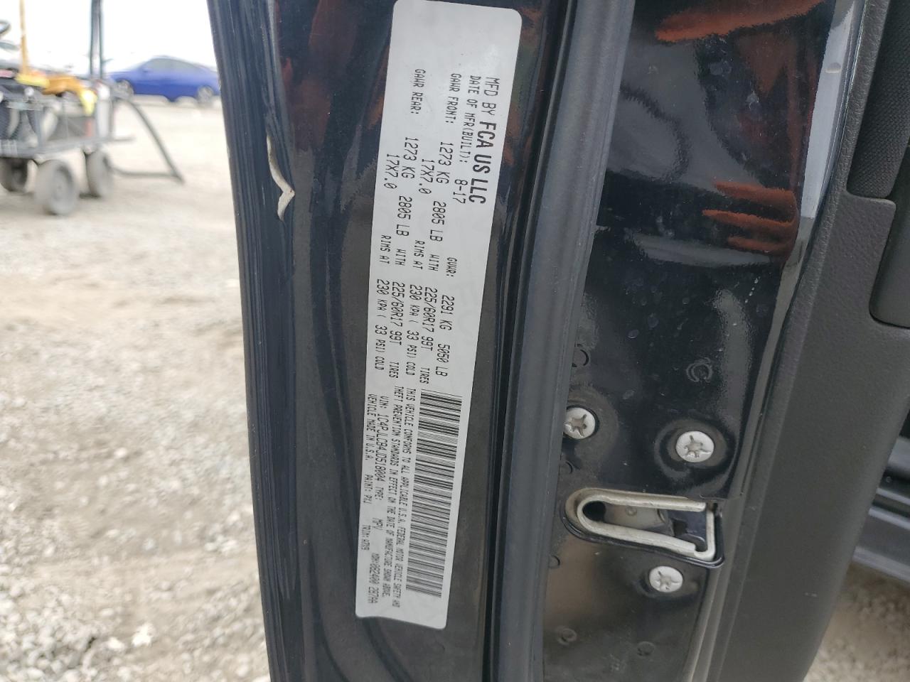 2018 Jeep Cherokee Latitude VIN: 1C4PJLCB4JD518004 Lot: 92733405