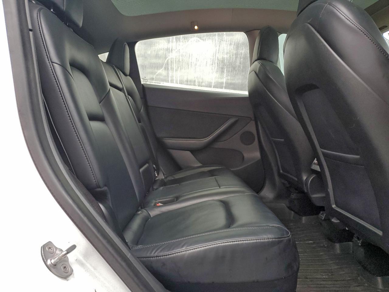 2020 Tesla Model Y VIN: 5YJYGDEE9LF056048 Lot: 93149215