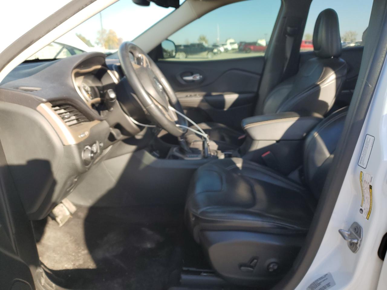 2015 Jeep Cherokee Limited VIN: 1C4PJLDB2FW629256 Lot: 90786495