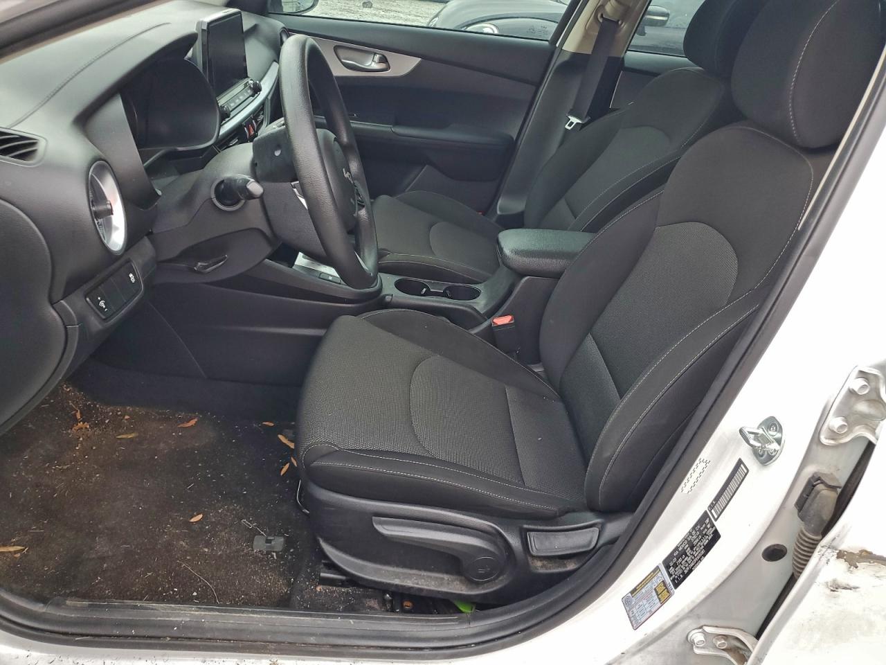 2023 Kia Forte Lx VIN: 3KPF24AD3PE605581 Lot: 94101795