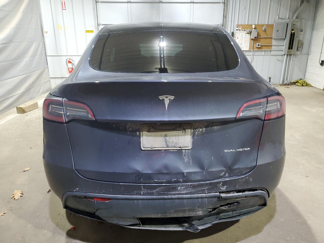 2023 Tesla Model Y VIN: 7SAYGDEE9PF749436 Lot: 90351095