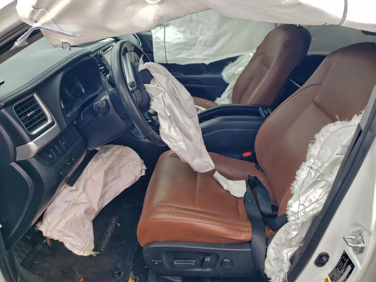 2017 Toyota Highlander Hybrid Limited VIN: 5TDDGRFH5HS027671 Lot: 93481965