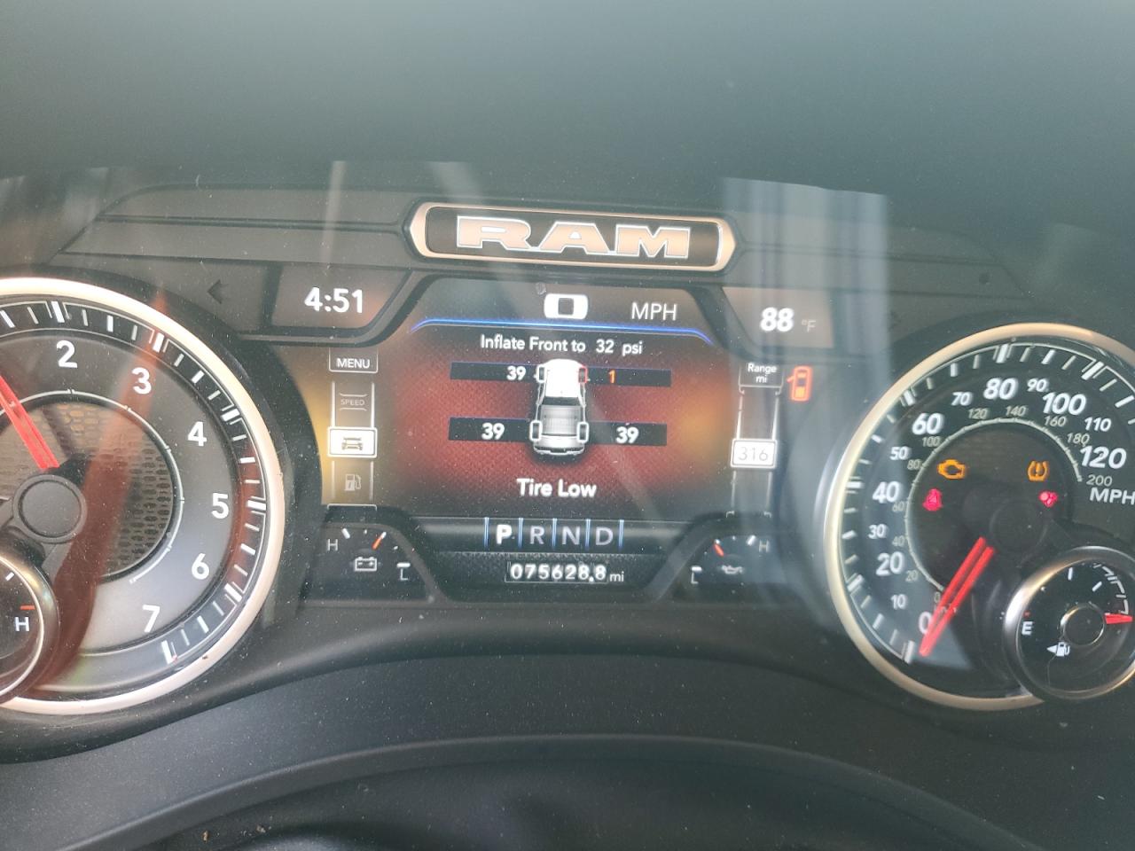 2022 Ram 1500 Big Horn/Lone Star VIN: 1C6RRFFG3NN245574 Lot: 93330235