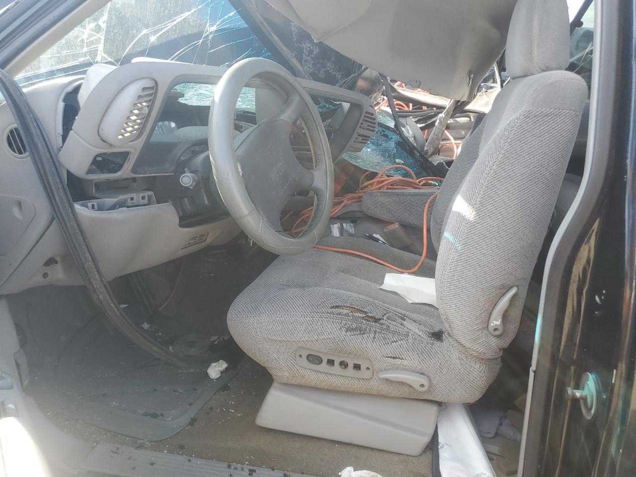 1996 GMC Sierra C1500 VIN: 2GTEC19R9T1513048 Lot: 91128415